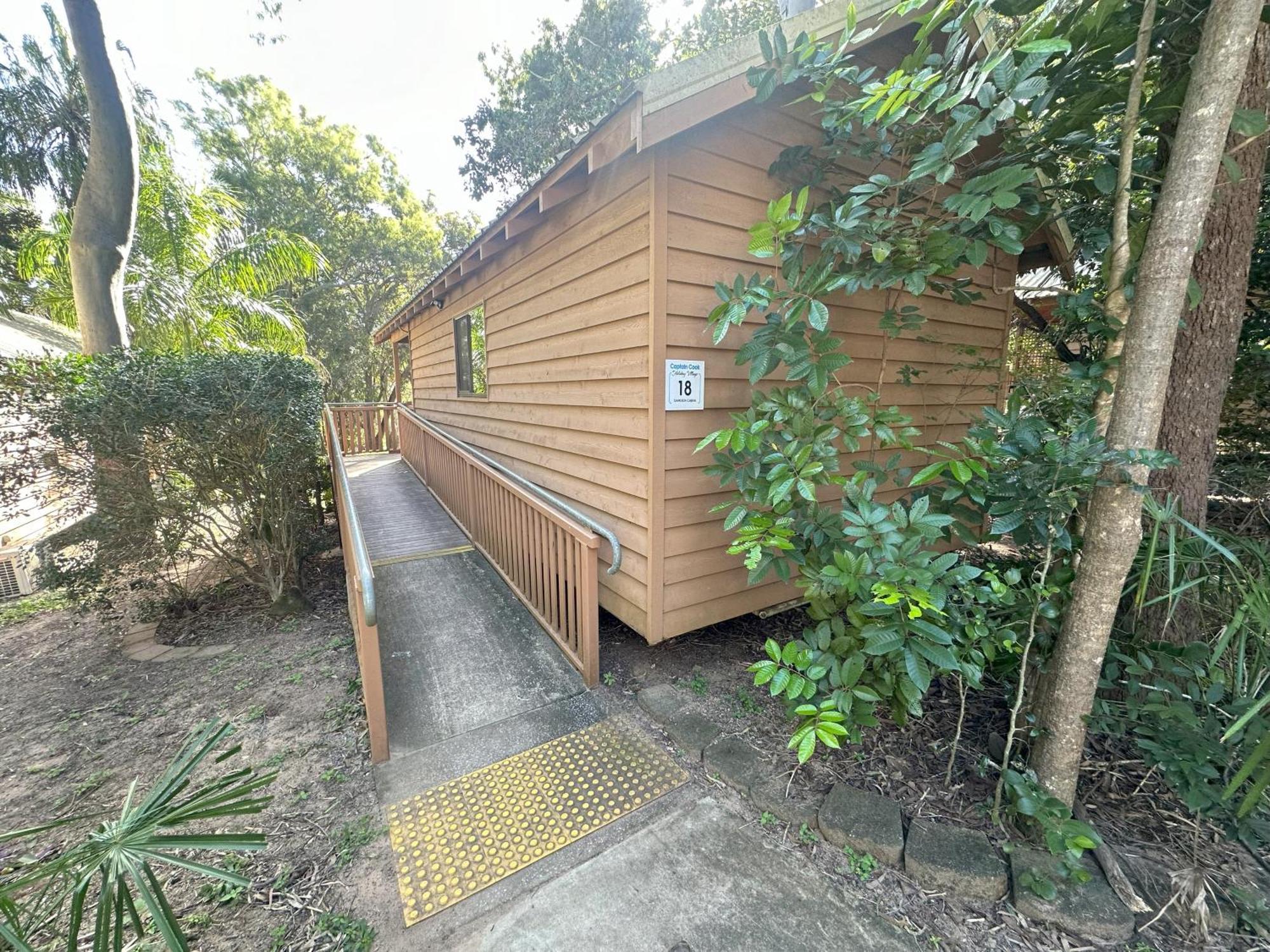 1770 Holiday Village セブンティーン・セブンティ エクステリア 写真