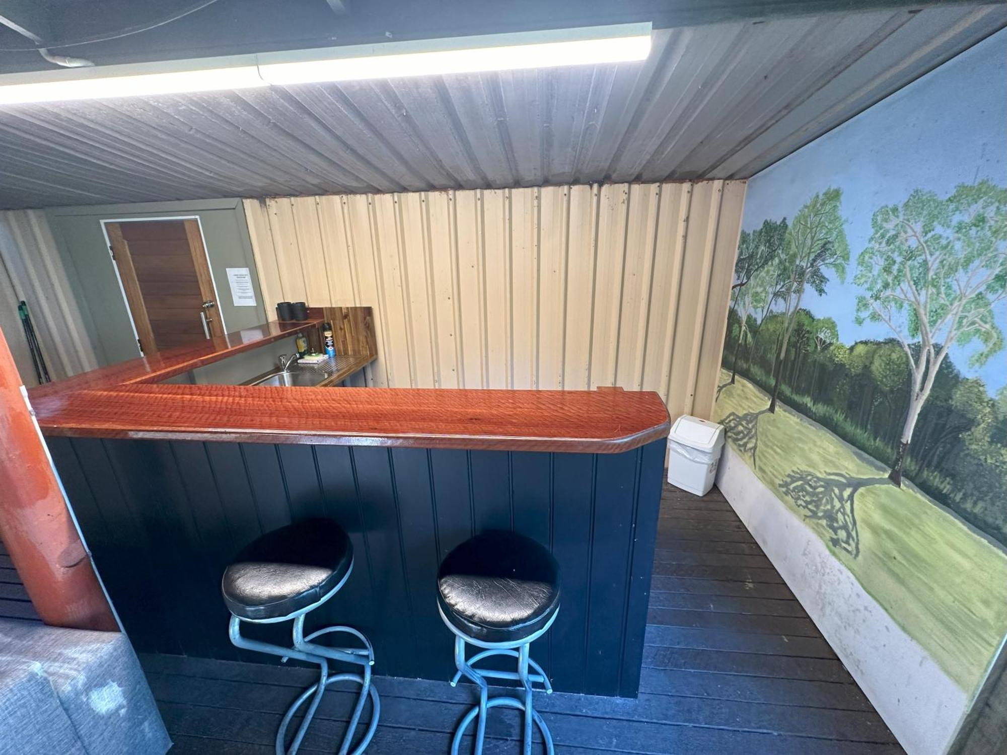 1770 Holiday Village セブンティーン・セブンティ エクステリア 写真
